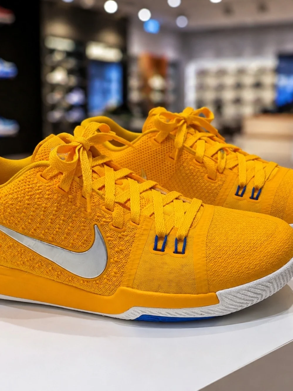 Nike Kyrie 3 PS 'University Gold